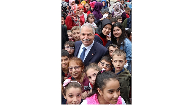 Şiir yarışmasına büyük ilgi