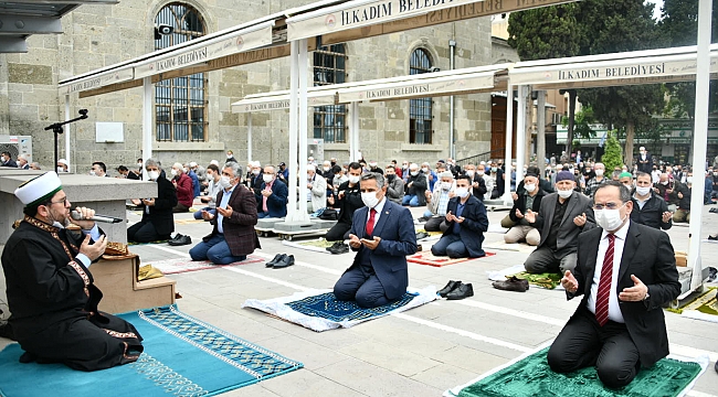 74 gün sonra ilk cuma