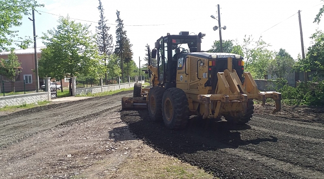 Büyükşehir’den 17 ilçede yol seferberliği
