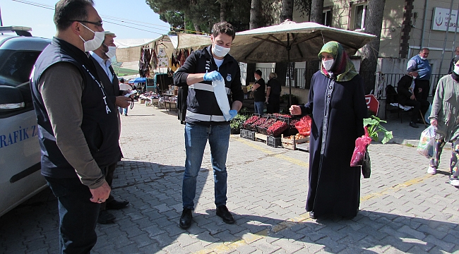 Kavak Halk Pazarı'nda kovid-19 önlemleri 