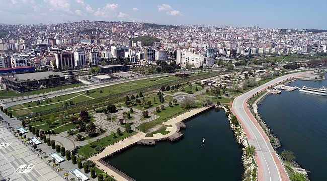 Samsun'da caddeler sessizliğe büründü