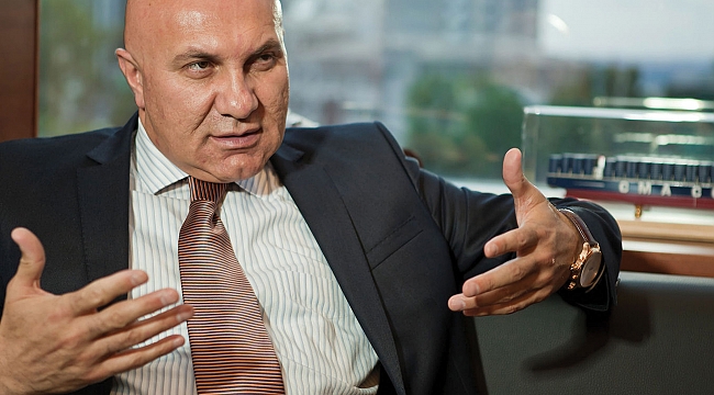 Anıt stadın önüne yapılacak