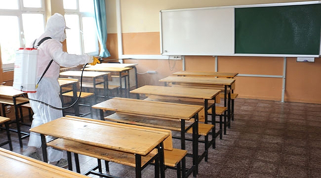 Atakum’da okullar dezenfekte edildi
