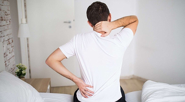 BEL AĞRINIZ BACAK VE KOLLARA VURUYOR İSE DİKKAT!