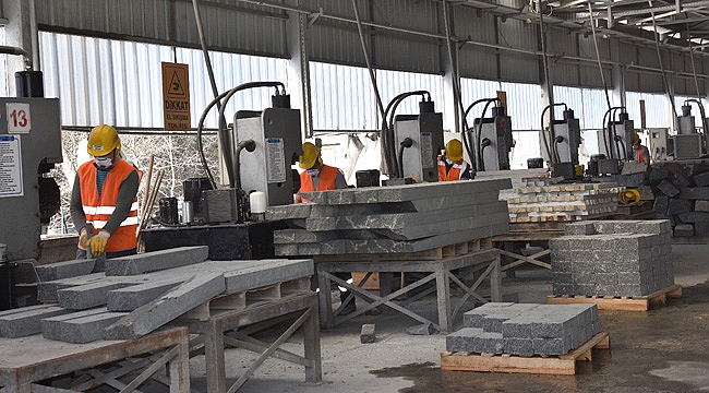 Yılda 25 bin ton doğal taş işleniyor