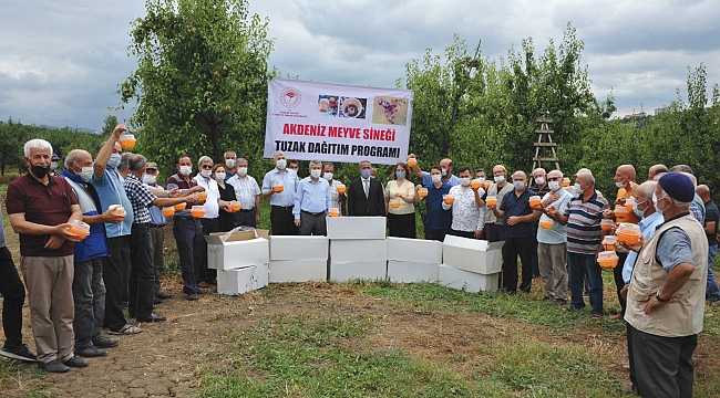 Büyükşehir’den meyve üreticisine destek
