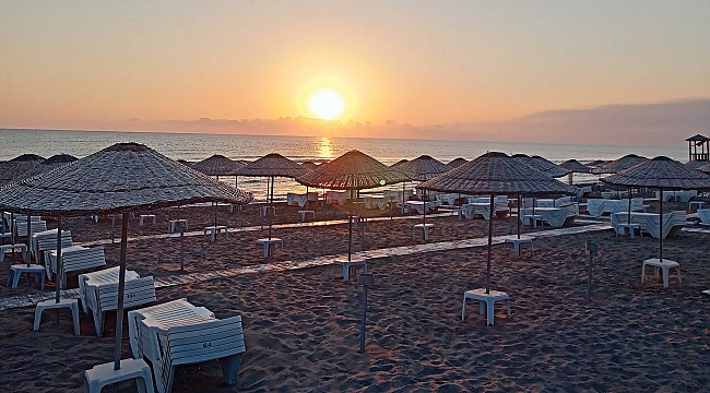  Gölgede kalmak güneşten korumaz