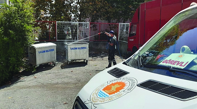 Haşerelere karşı ilaçlama çalışması