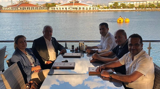 İYİ Parti'de dostluk kazandı