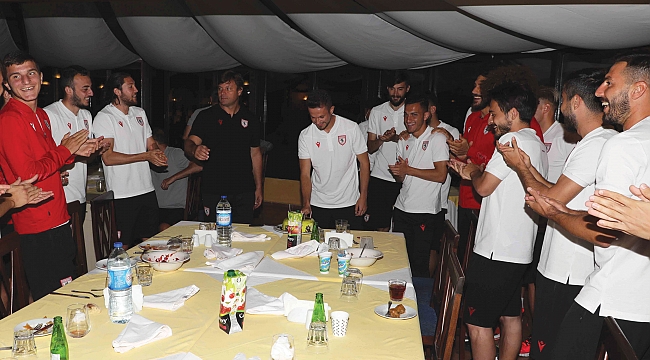 OĞUZ'A DOĞUM GÜNÜ SÜRPRİZİ