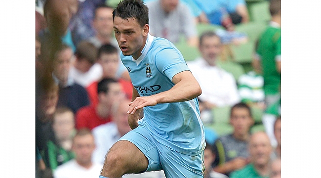 VESELİ DİREKTEN DÖNDÜ!