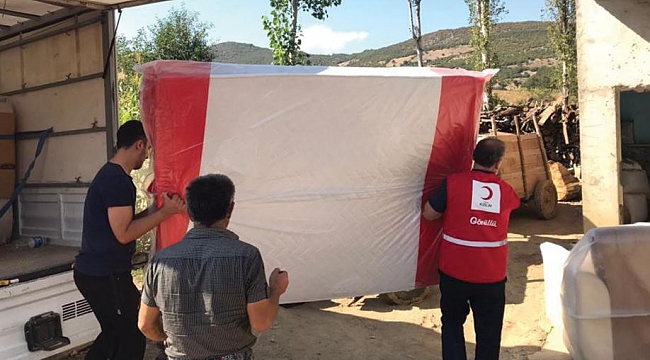 YANGIN MAĞDURU AİLEYE YARDIM ELİ