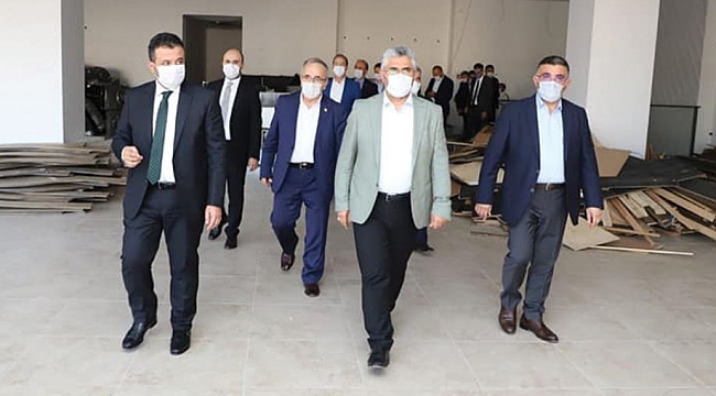 BAŞKAN AKSU HIZ KESMİYOR