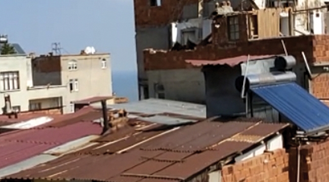 Çatı katında ölümle dans!