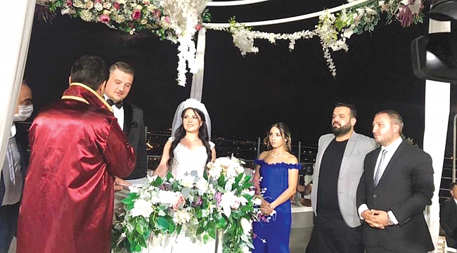 Mutluluğa yelken açtılar