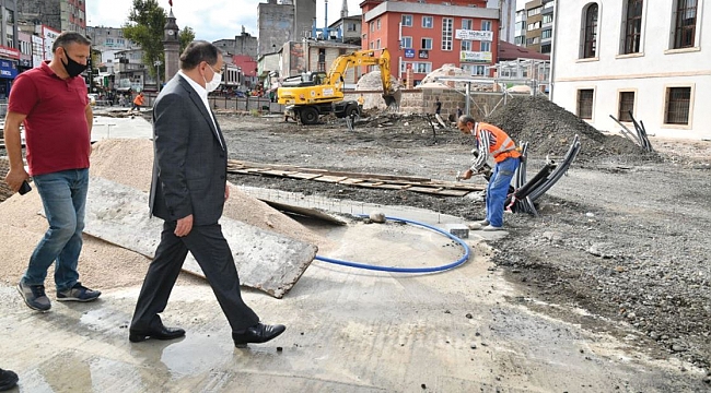 SAATHANE MEYDANI TARİHE IŞIK TUTACAK