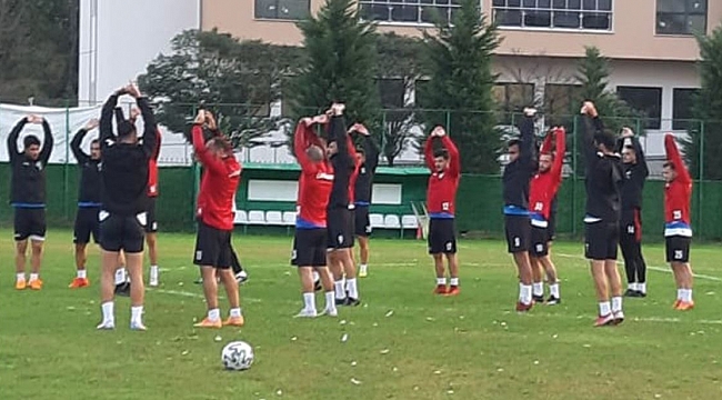 Çarşambaspor Arhavi’ye kitlendi