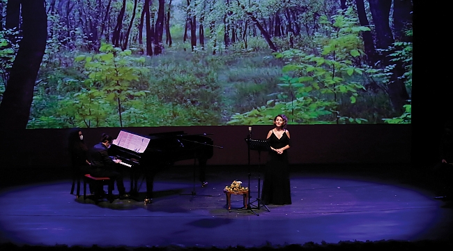 Güz Türküleri tekrar sahnede