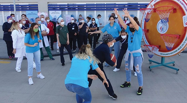 Meme kanserine karşı maç