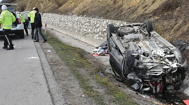 BABA, EŞİ VE OĞLU KAZADA HAYATINI KAYBETTİ