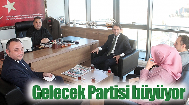 Gelecek Partisi büyüyor