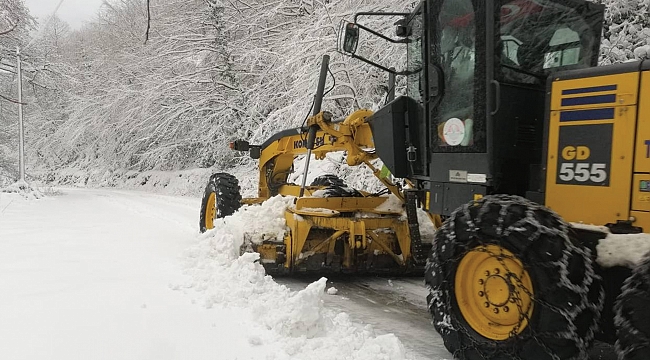 Terme’de kar mesaisi sürüyor