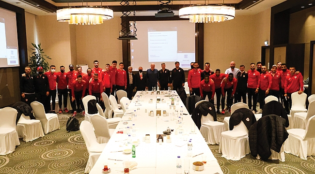 Galibiyeti Yıldırım’a armağan ettiler