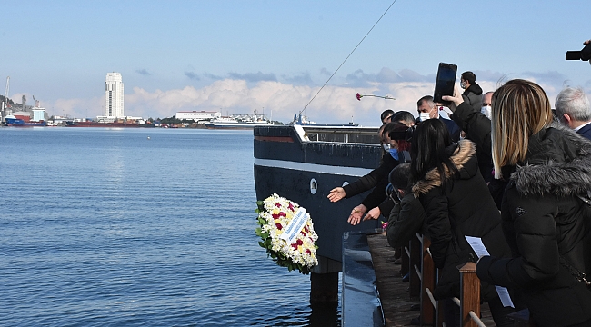 Mübadiller atalarını andı