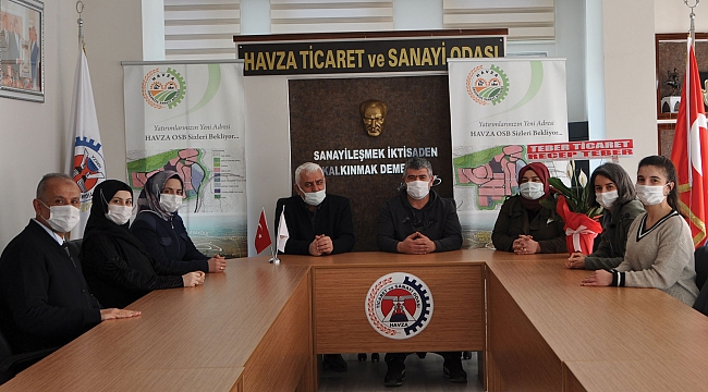 Üreten kadınlar ile bir araya geldi