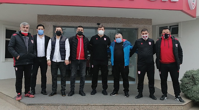 ‘Bizim bizden başka dostumuz yok’