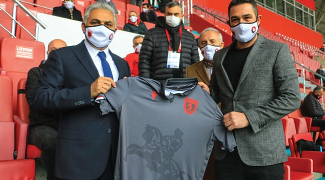 Emniyet müdürüne Samsunspor forması