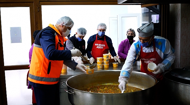 İftarlıklar başkandan