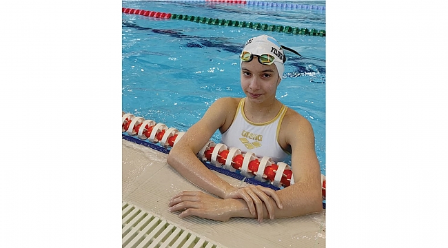 Azra kariyerini belirleyecek