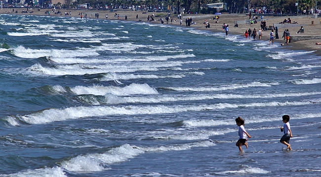 Sahilde yoğunluk oluştu