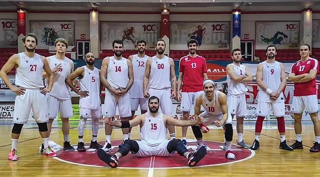 YÜREKLER DEV ADAMLARLA