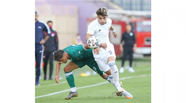 Ali’den heyecanlandıran hareket