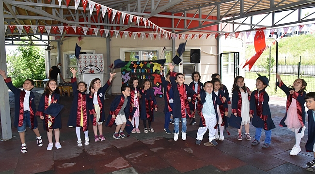 İlk kez mezuniyet heyecanı yaşadılar