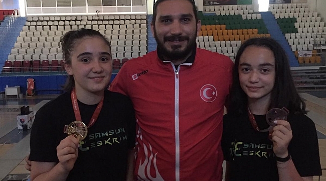 Kılıçta üç madalya