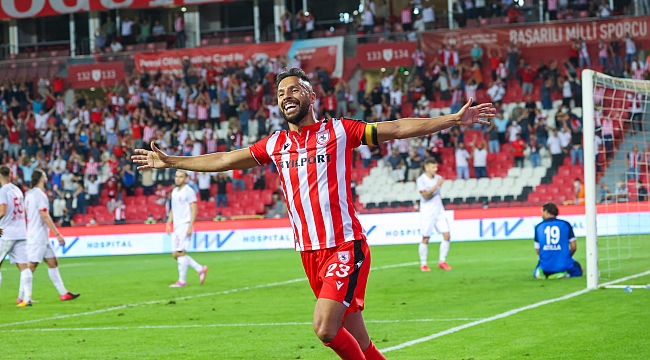 BÜYÜLEYEN PERFORMANS