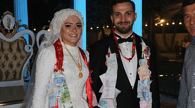 Düğünde anlamlı takı