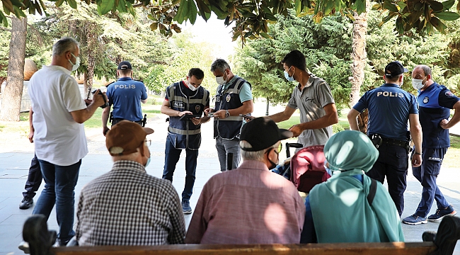 Polisten parklarda HES ve GBT çalışması