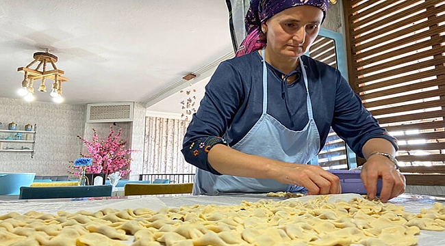 Yakakent mantısı damak çatlatıyor