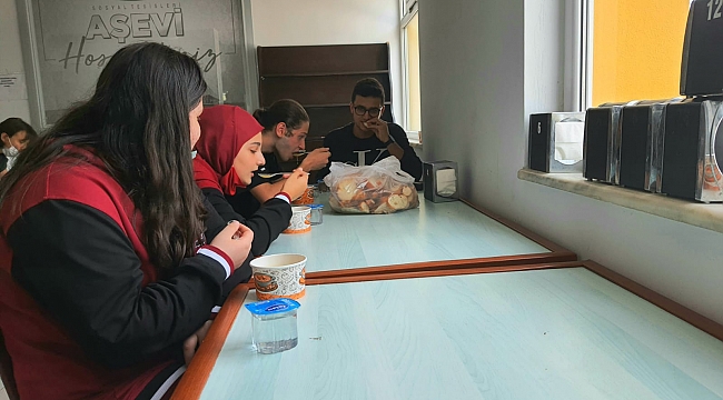 Çarşamba’da öğrencilere ücretsiz çorba