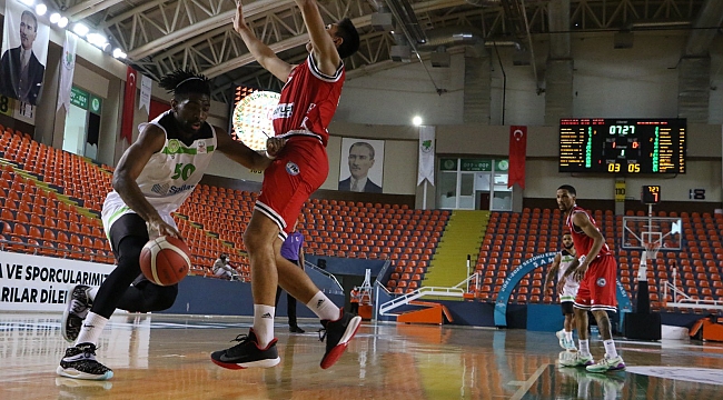 Kupa kıl payı kaçtı 78-77