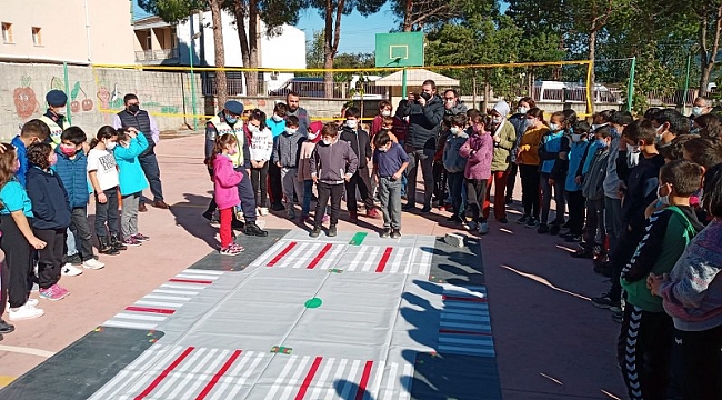 Eğitimi jandarma verdi