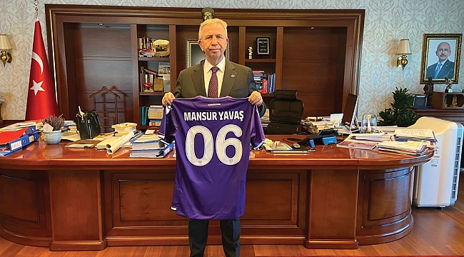 Mansur Yavaş’a mor forma