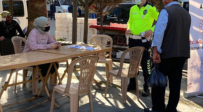 Aşı, maske ve mesafe uyarısı