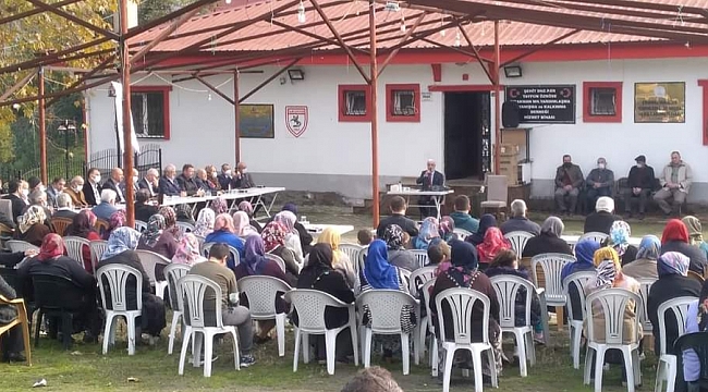 Dualar şehitler için