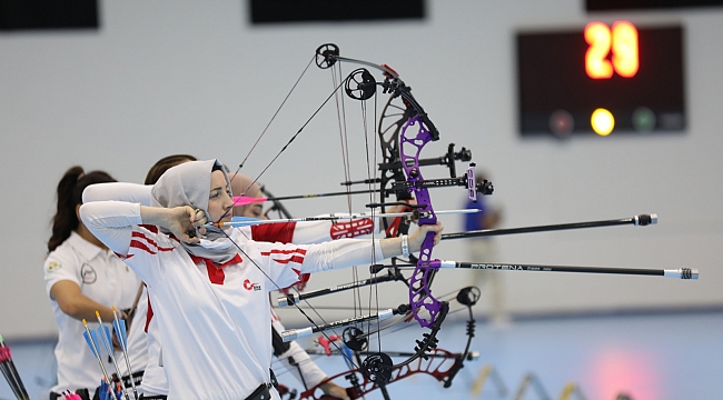 Oklar hedefe doğruldu