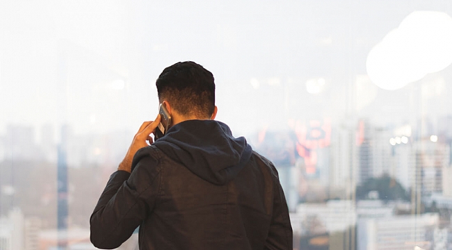 Telefonla 1 milyon lira dolandırıldı